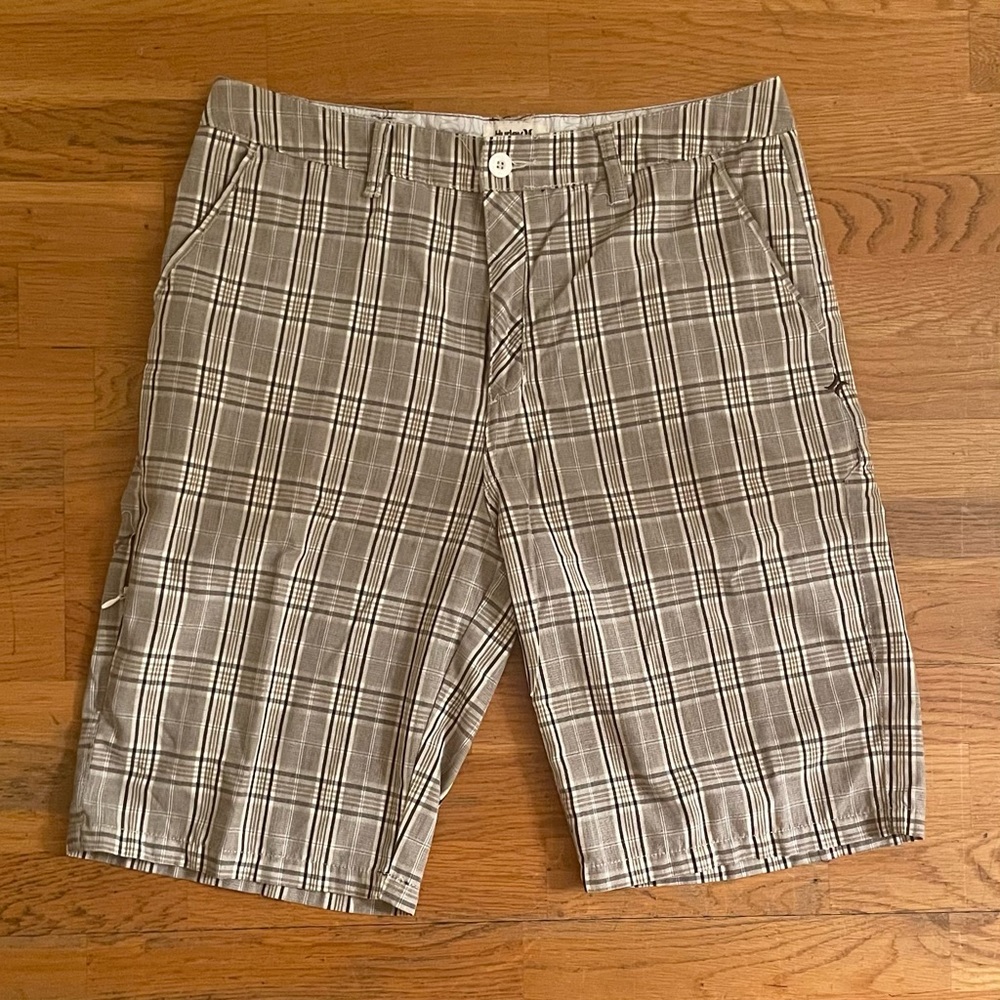 Men’s Hurley plaid flat-front shorts, Size 34